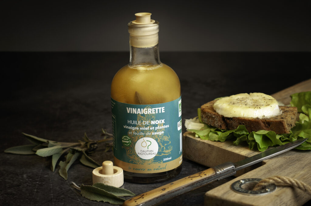 Vinaigrette bio huile de noix feuille de sauge